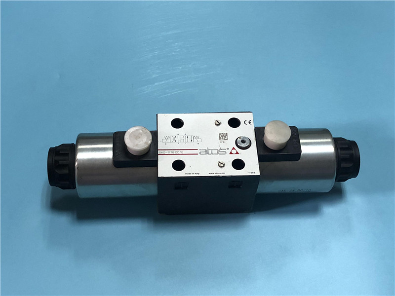 Atos Solenoid directional valve DKE-1716 DC 10